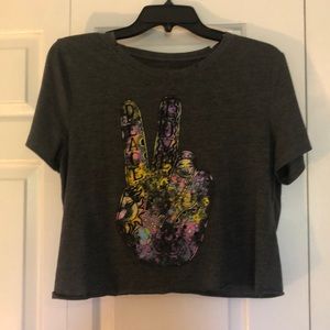 peace sign with design cropped tee